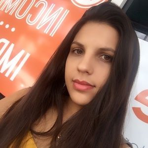 Meet your Posher, Dayra